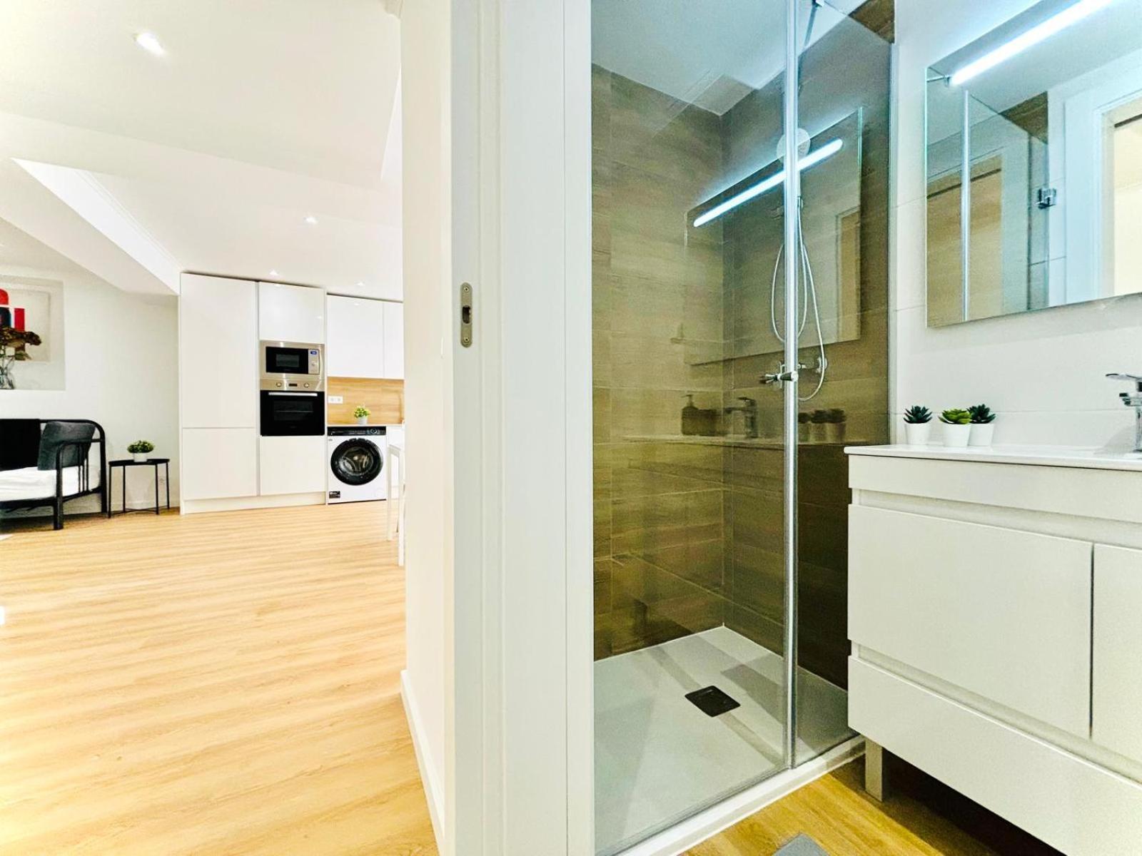 Apartment Luxury Flat, Perfect And Ideal For Tourists *