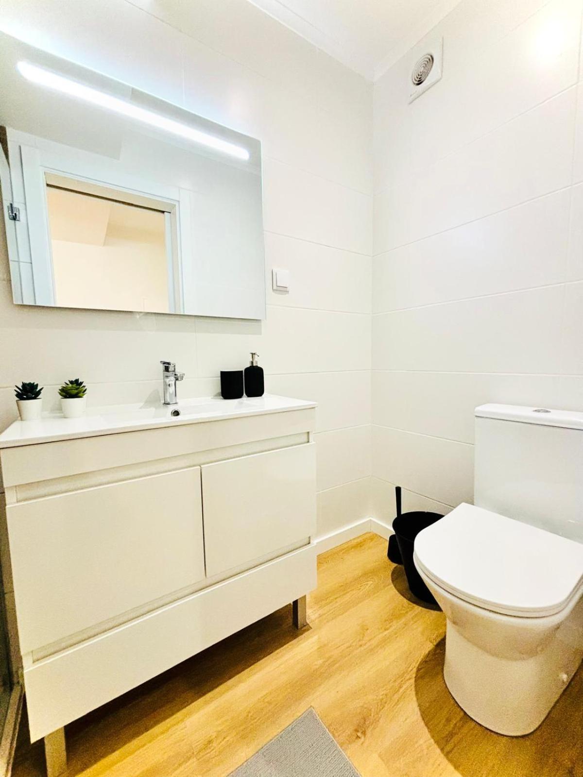 Apartment Luxury Flat, Perfect And Ideal For Tourists *