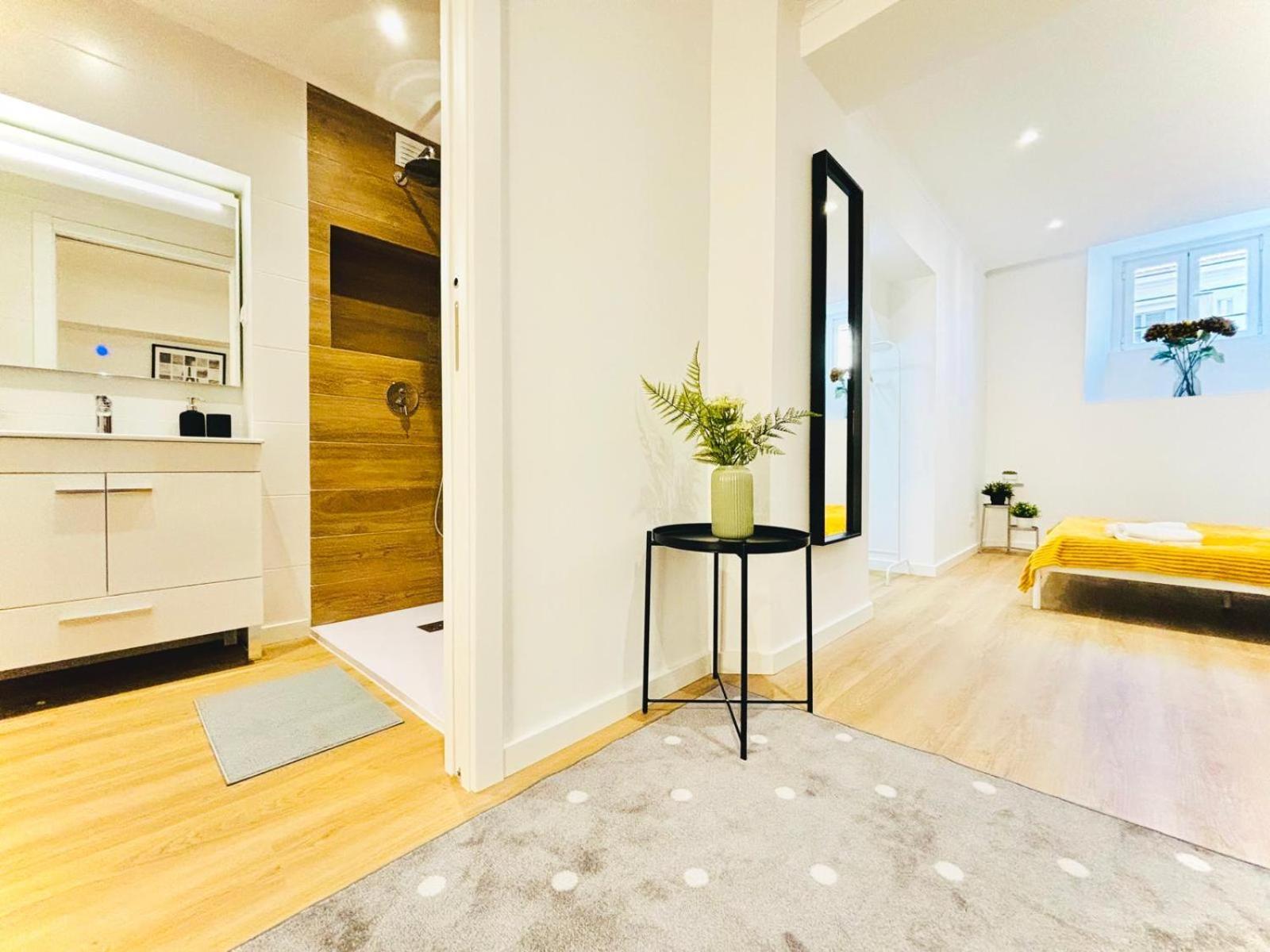 Luxury Flat, Perfect And Ideal For Tourists Apartment *
